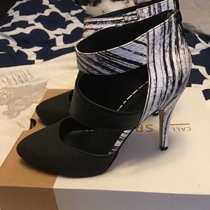 Women’s Black and white Heels